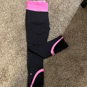Lululemon High-Rise Crop Legging (size 6)